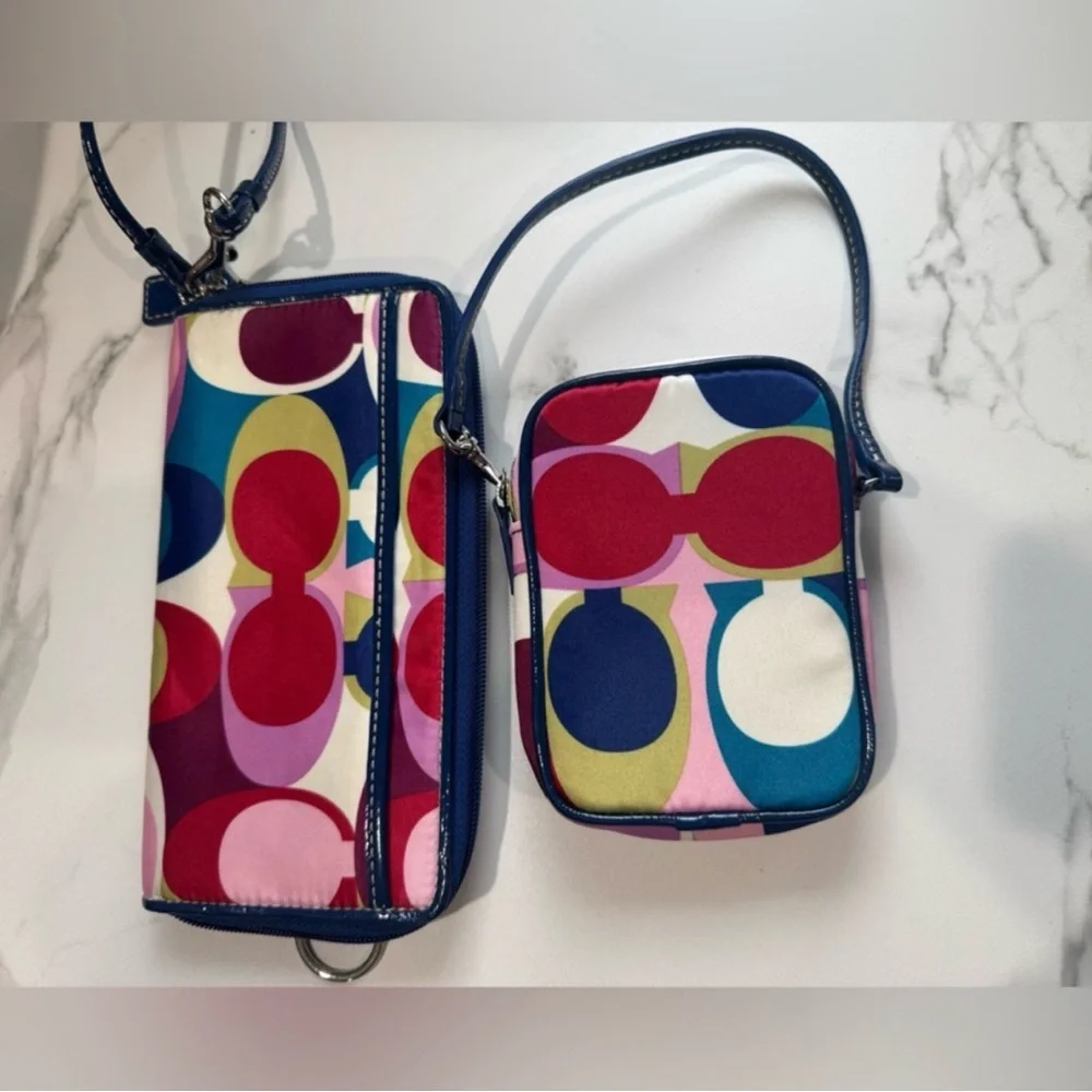 Coach Signature Scarf Print Multicolor Satin Logo 2 Piece Set - Picture 5 of 12